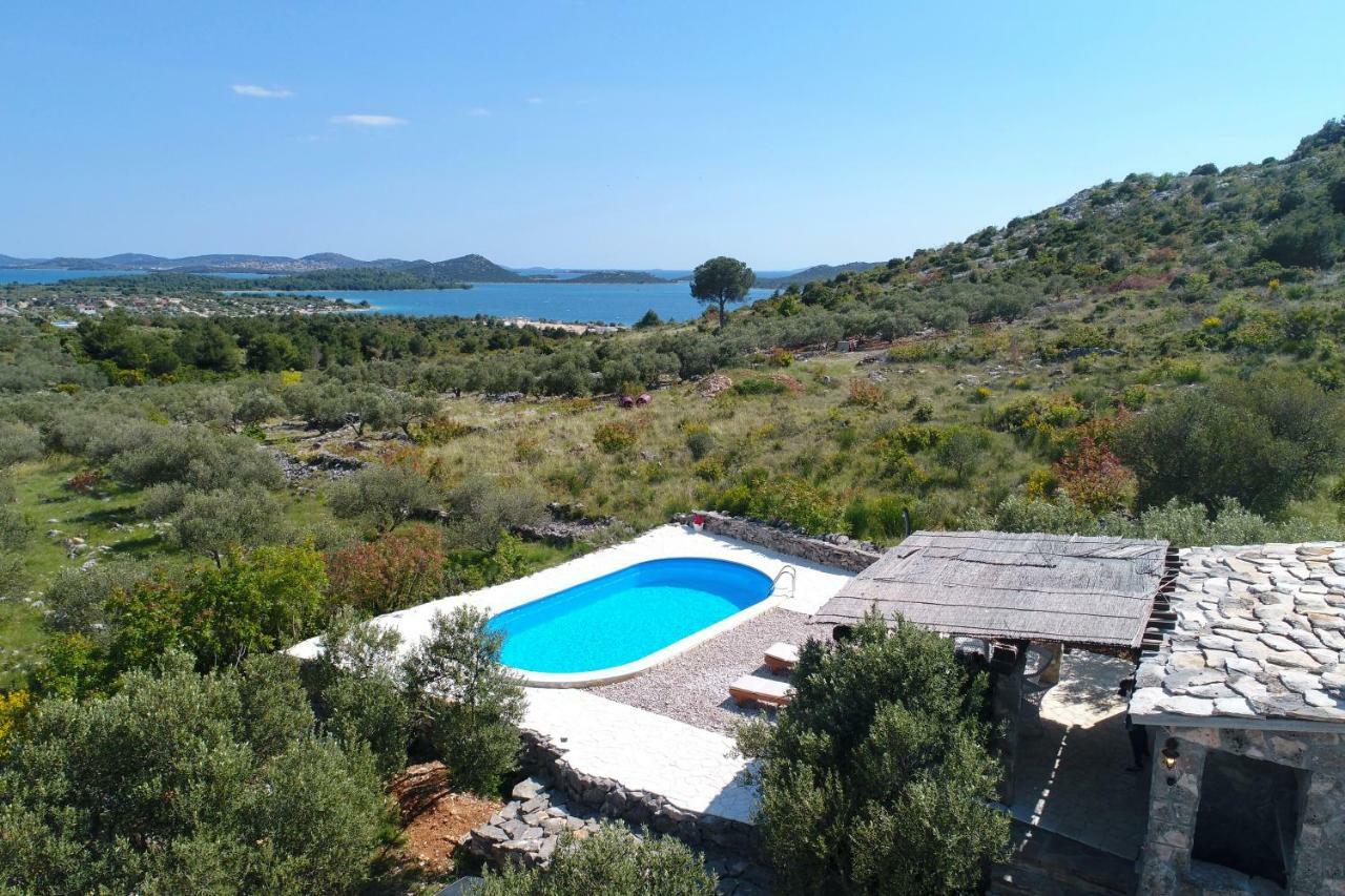 Holiday Home Petar ดราเก ภายนอก รูปภาพ