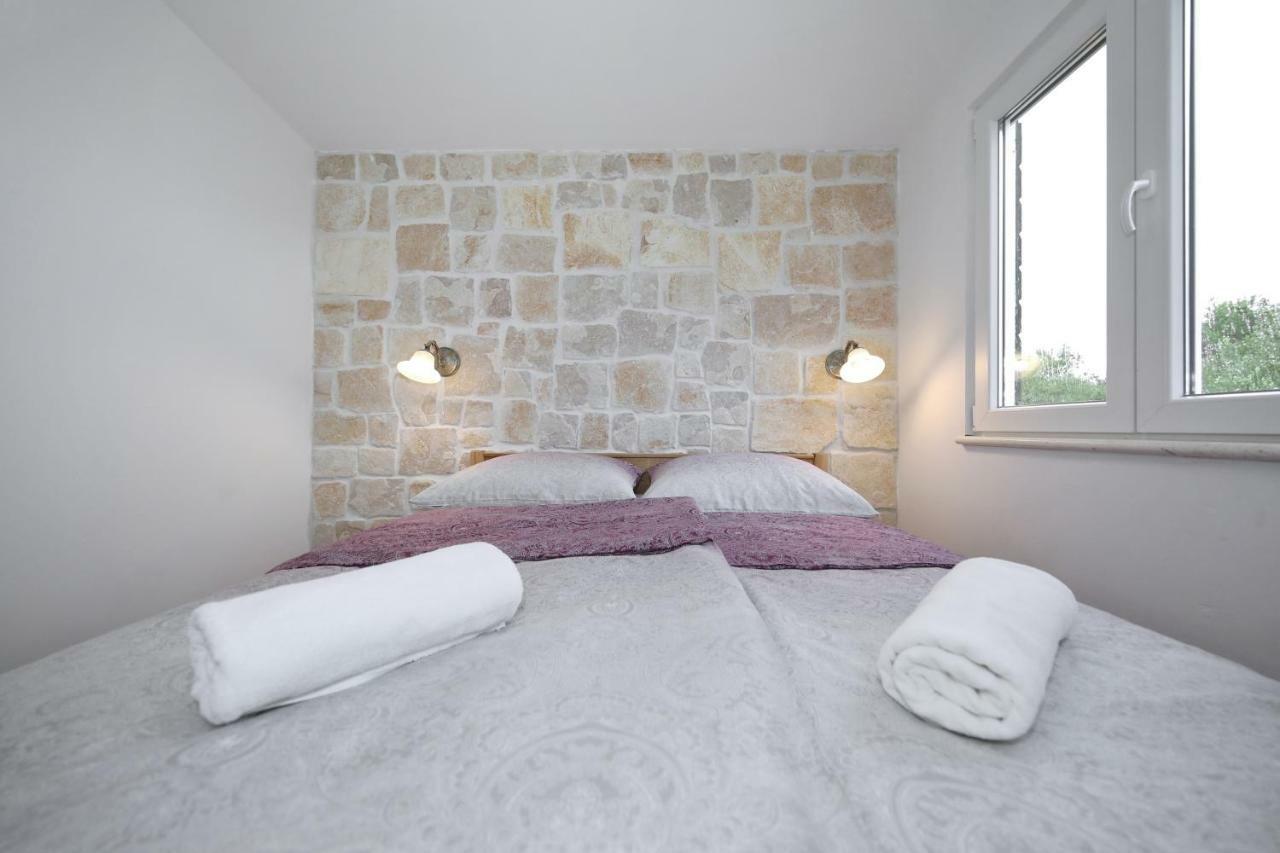 Holiday Home Petar ดราเก ภายนอก รูปภาพ